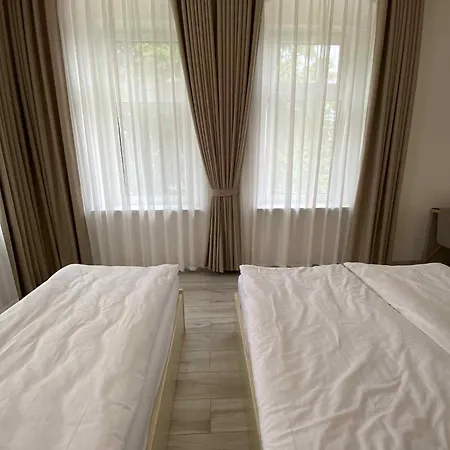 Hotell U Radnice As *