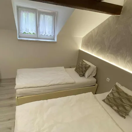 Hotell U Radnice As *