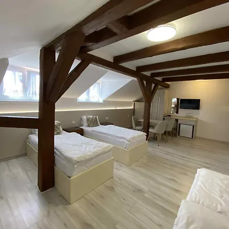 U Radnice As Hotel Aš